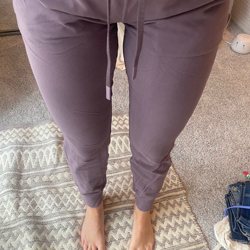 LULULEMON Ready to Rulu joggers